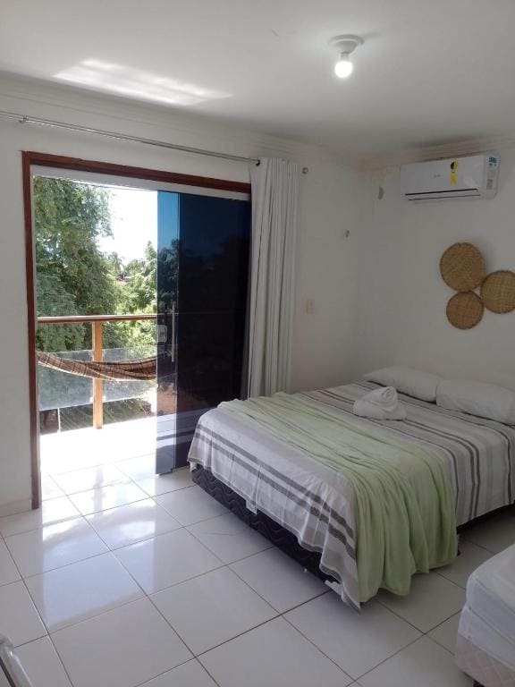 Family Room with Balcony room - Image 3