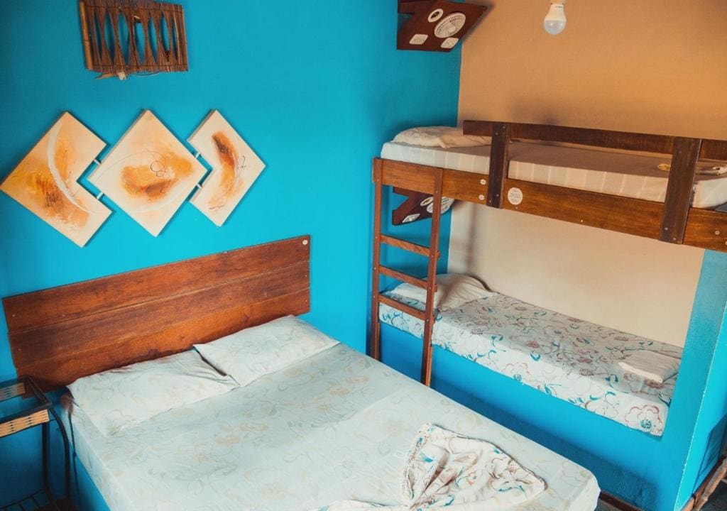 Standard Family Room room - Image 2