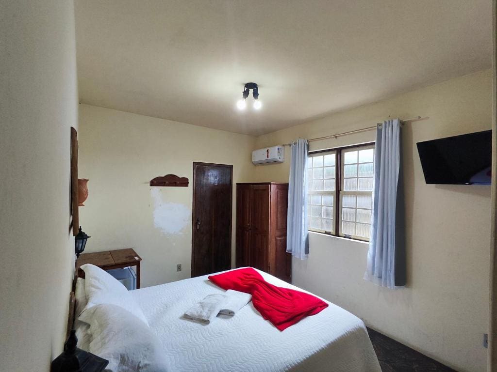 Superior Triple Room room - Image 3