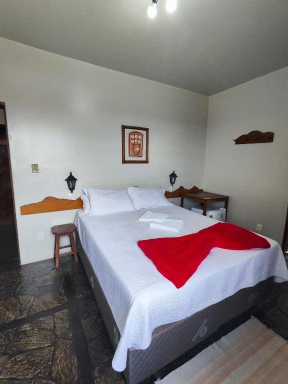 Superior Triple Room room - Image 2