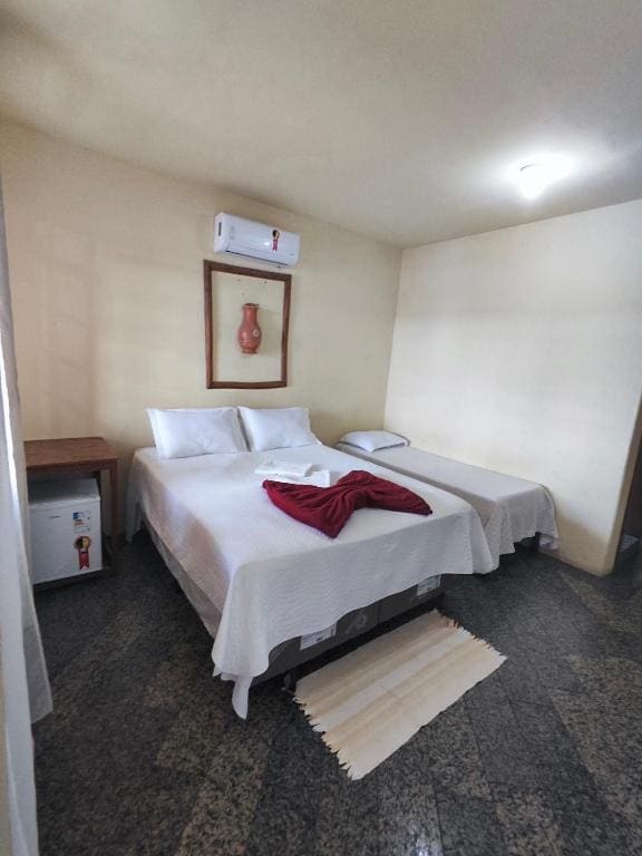 Quadruple Room with Balcony room - Image 1