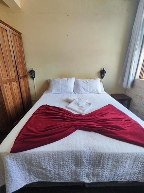 Budget Double Room room - Image 2