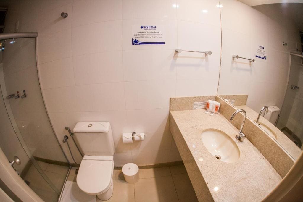 Deluxe Twin Room room - Image 2