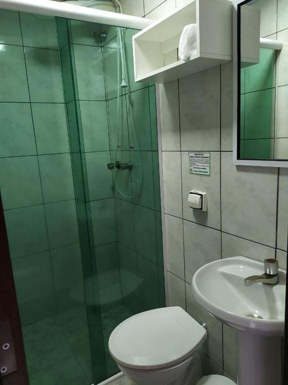 Double Room with Side Sea View room - Image 3