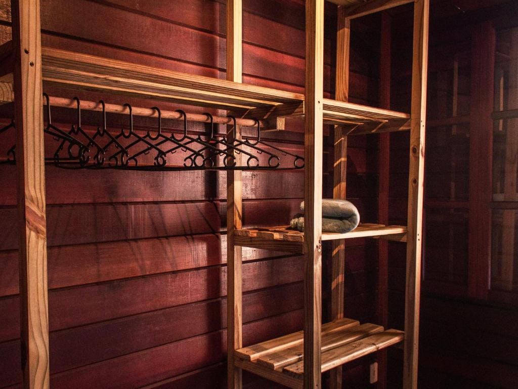 Double Room with Shared Toilet room - Image 3