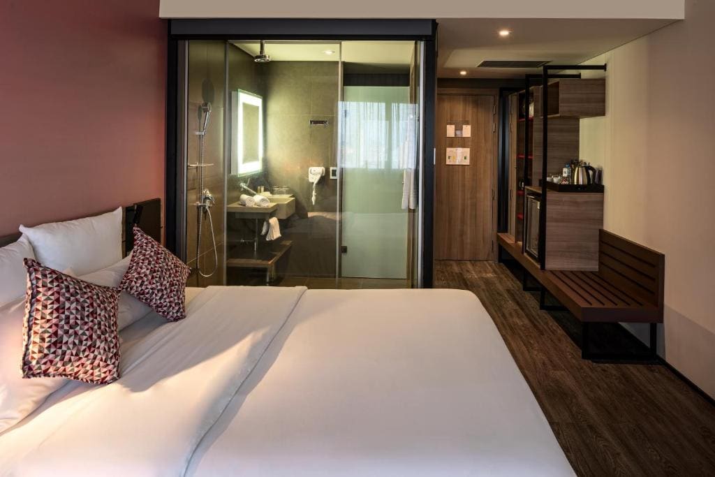 Superior Room with Double Bed room - Image 3