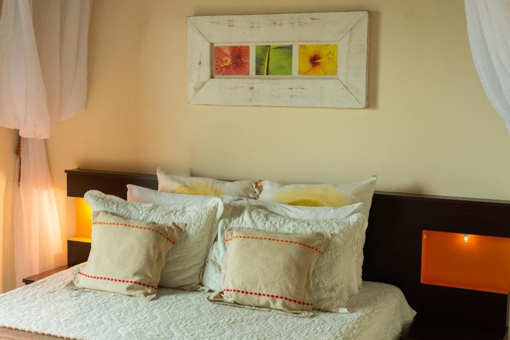 King Suite with Sea View room - Image 1