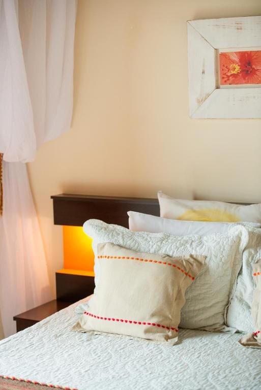 King Suite with Sea View room - Image 2