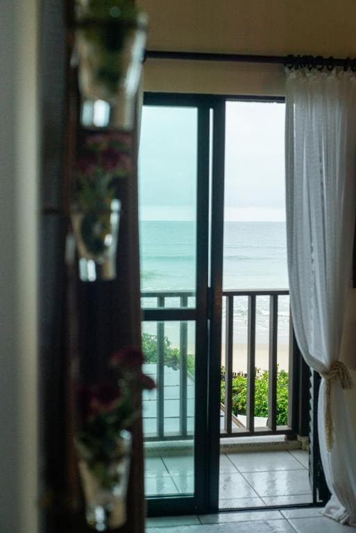 King Suite with Spa Bath room - Image 1