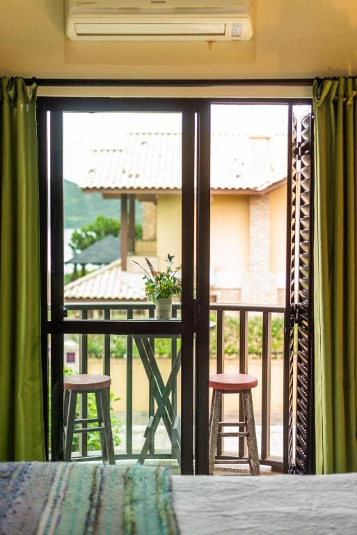 Superior Suite with Sea View room - Image 1