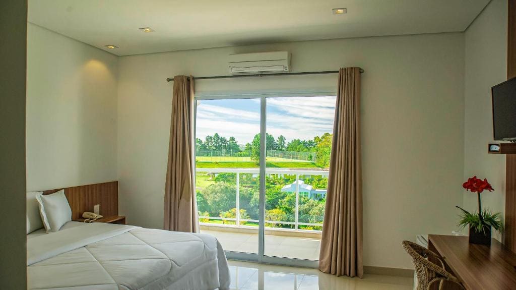 Deluxe Double or Twin Room with Garden View room - Image 3