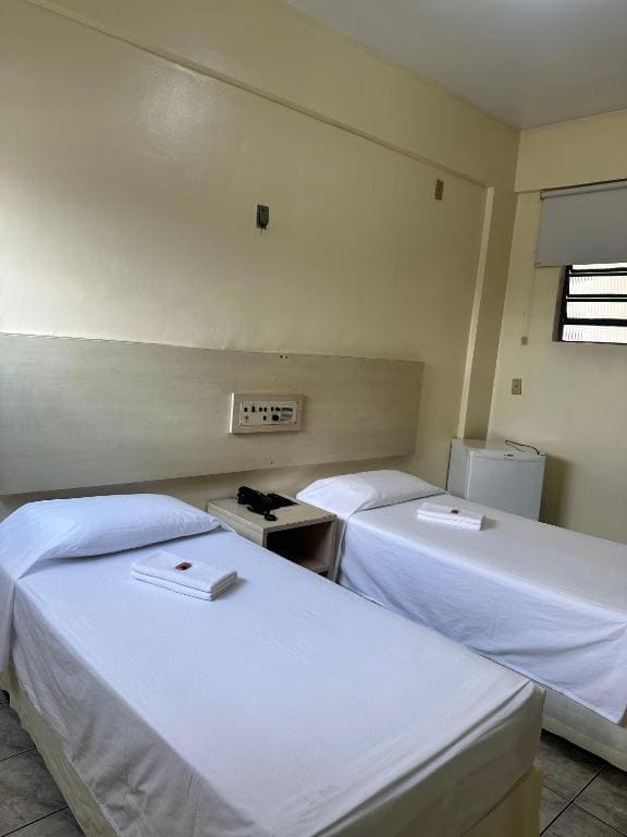 Twin Room room - Image 1
