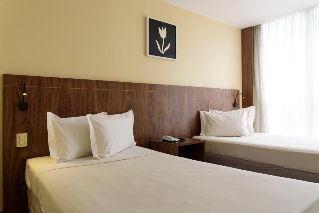 Superior Twin Room room - Image 1