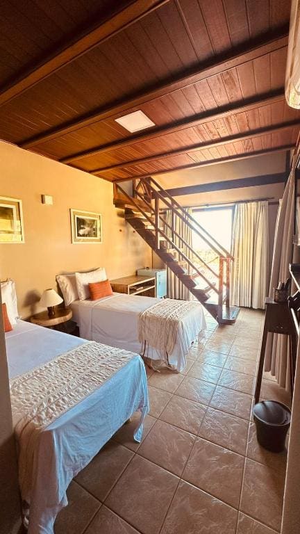 Family Room room - Image 1