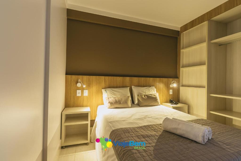 Apartment with Pool View room - Image 2