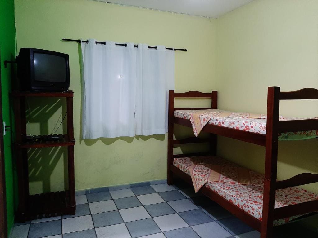 Standard Quadruple Room room - Image 2