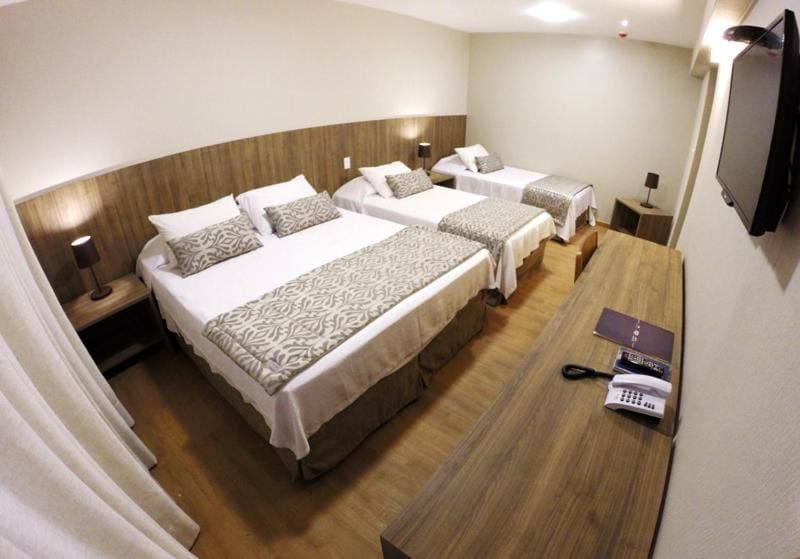 Family Room room - Image 3