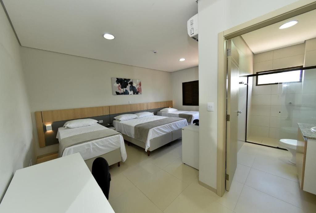 Family Room room - Image 1