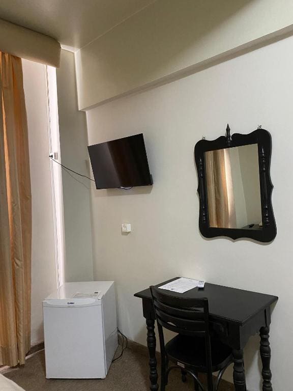 Deluxe Twin Room room - Image 1