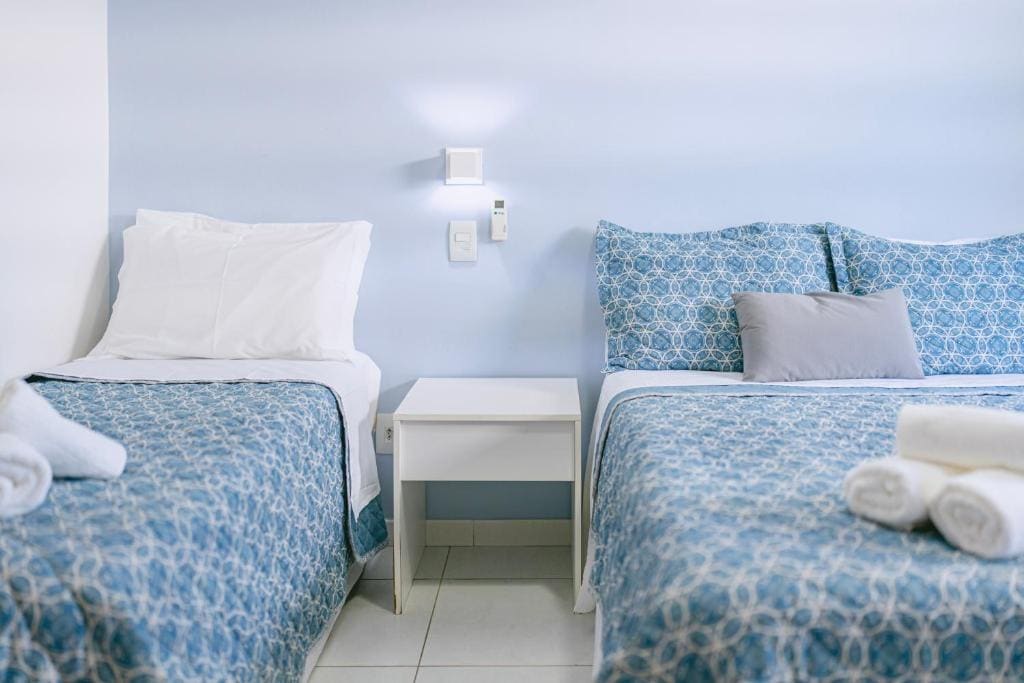 Standard Triple Room room - Image 1