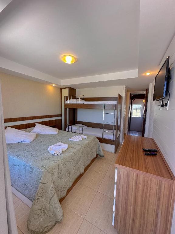 Deluxe Queen Room room - Image 3