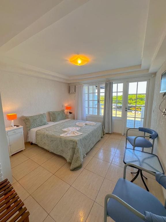 Double Room with Patio room - Image 3