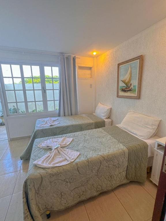 Standard Quadruple Room room - Image 1
