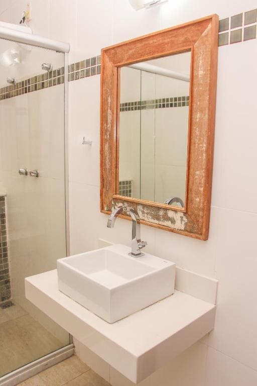 Deluxe Double Room with Balcony room - Image 2