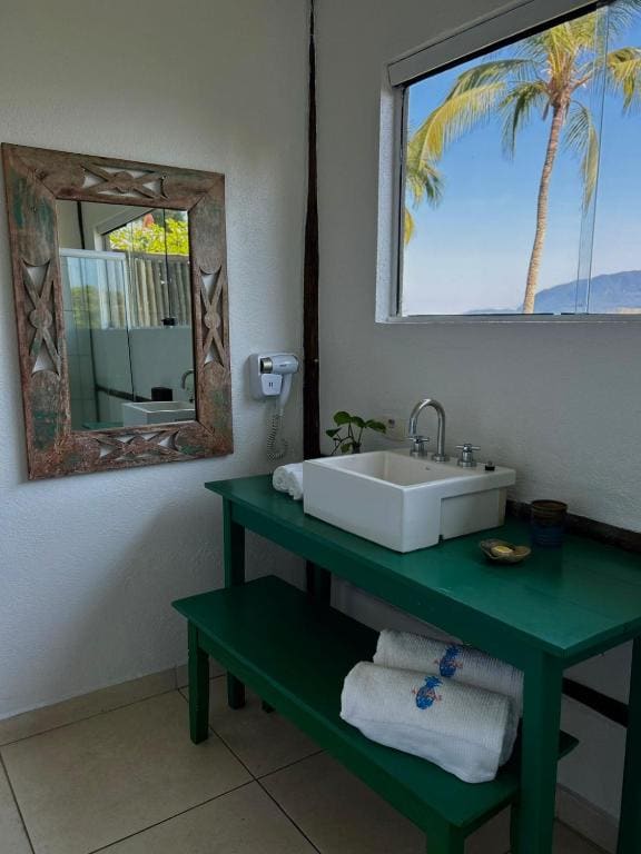 Deluxe Suite room - Image 1