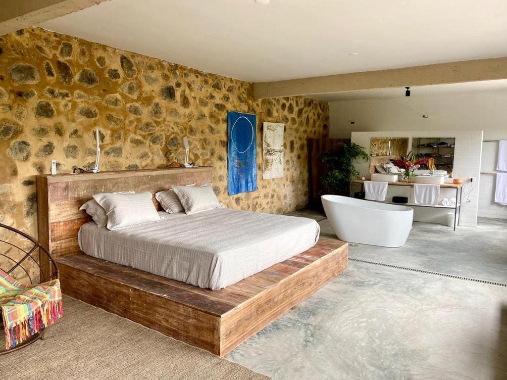 Executive Suite room - Image 3