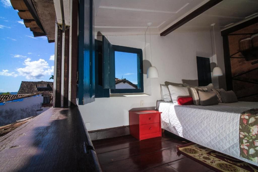 Standard Quadruple Room room - Image 3