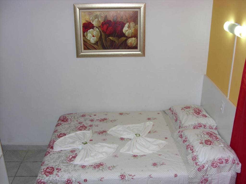 Standard Double or Twin Room room - Image 3