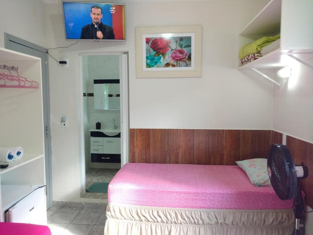 Standard Triple Room room - Image 3