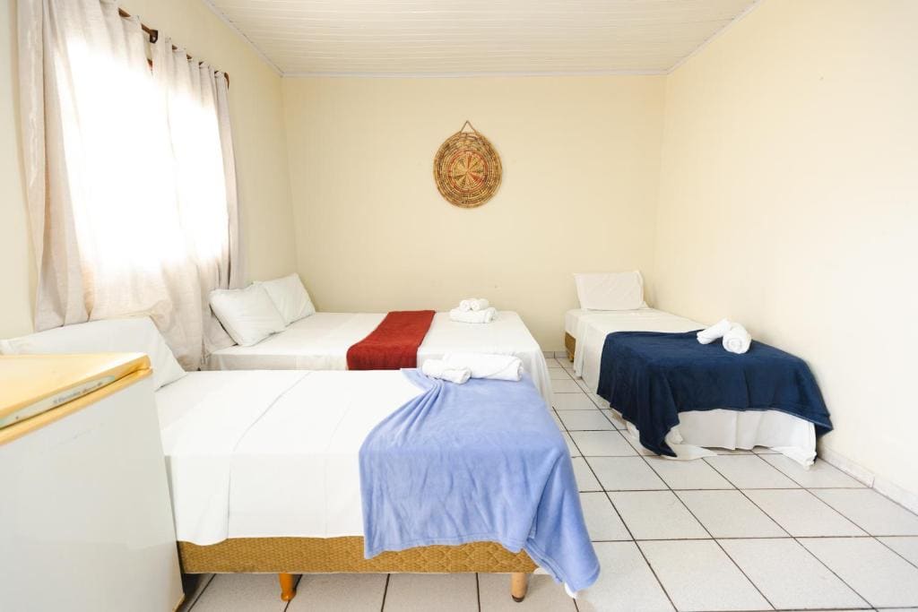 Standard Quadruple Room room - Image 2