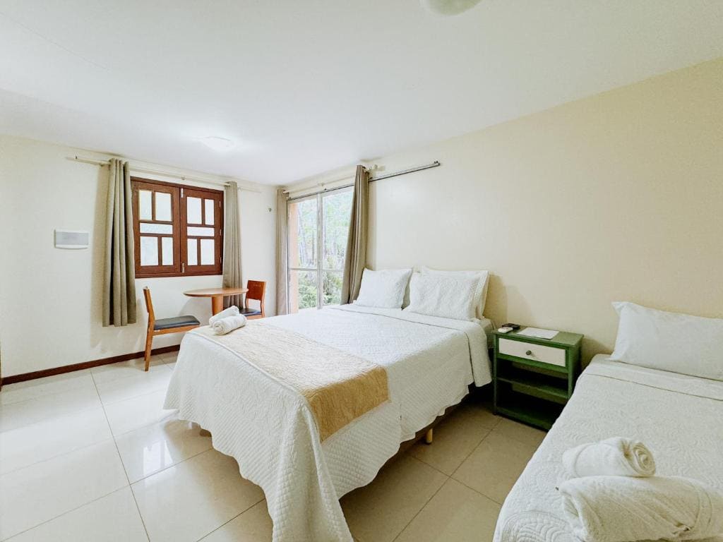 Superior Triple Room room - Image 1