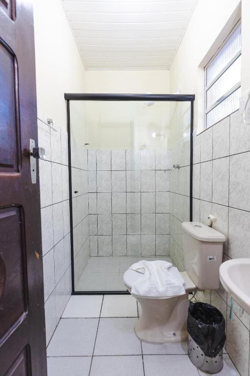 Standard Quadruple Room room - Image 3
