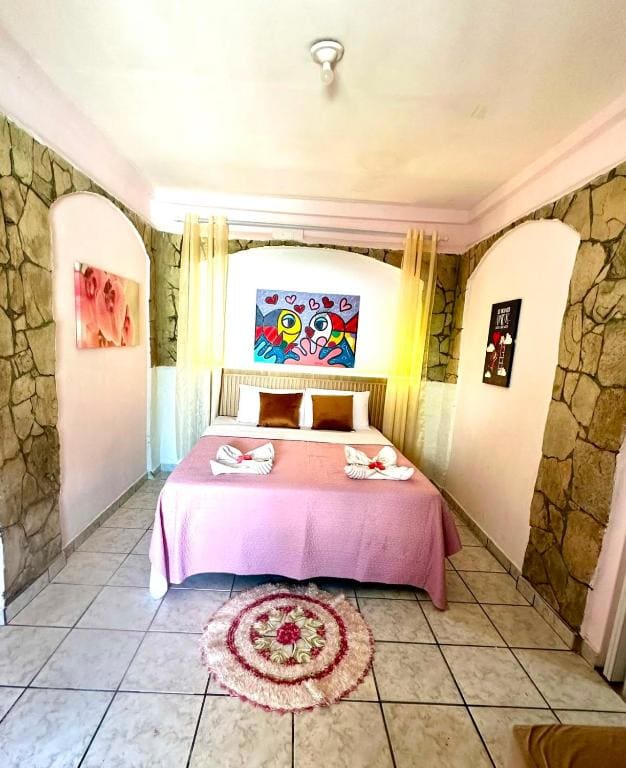 Triple Room with Pool View room - Image 1