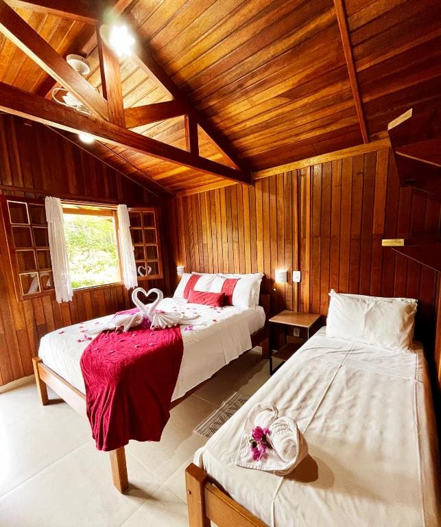 Apartment with Mountain View room - Image 1