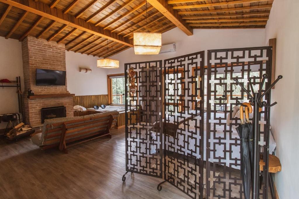 Superior Chalet room - Image 1