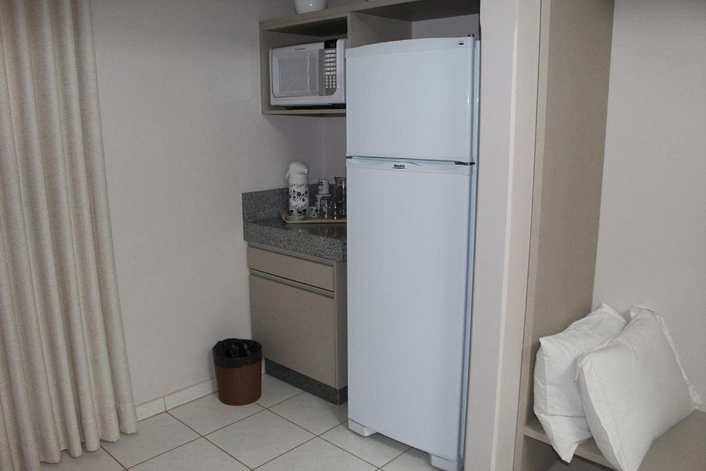 Deluxe Queen Suite room - Image 1