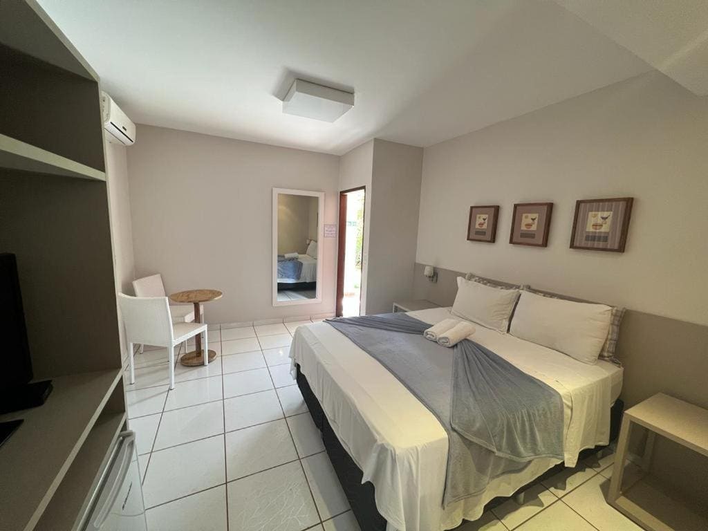 Queen Room - Disability Access room - Image 2