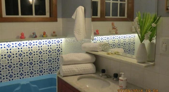 Deluxe Double Room with Bath room - Image 1