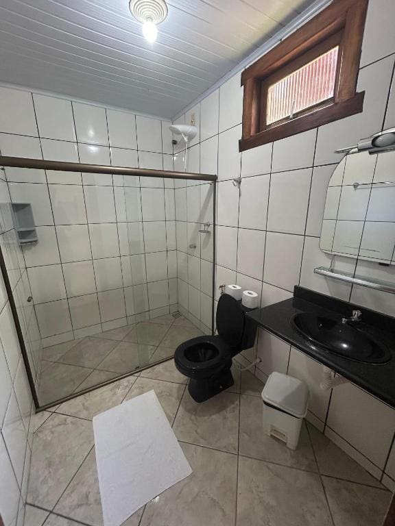 Quadruple Room room - Image 1