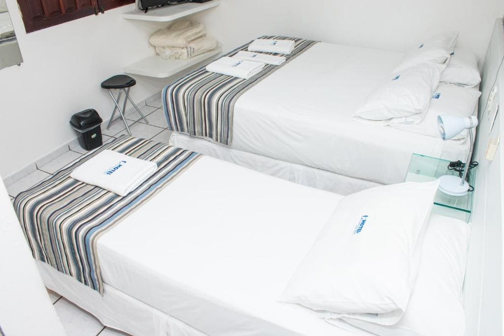 Standard Triple Room room - Image 2