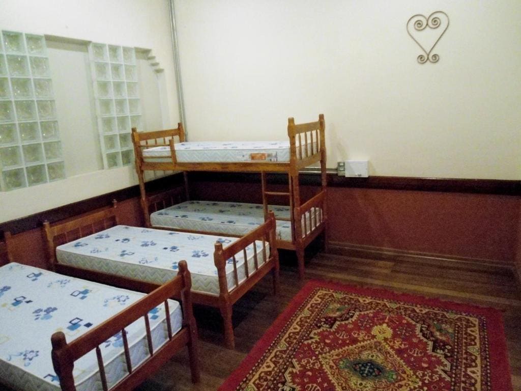 Deluxe Family Room room - Image 2