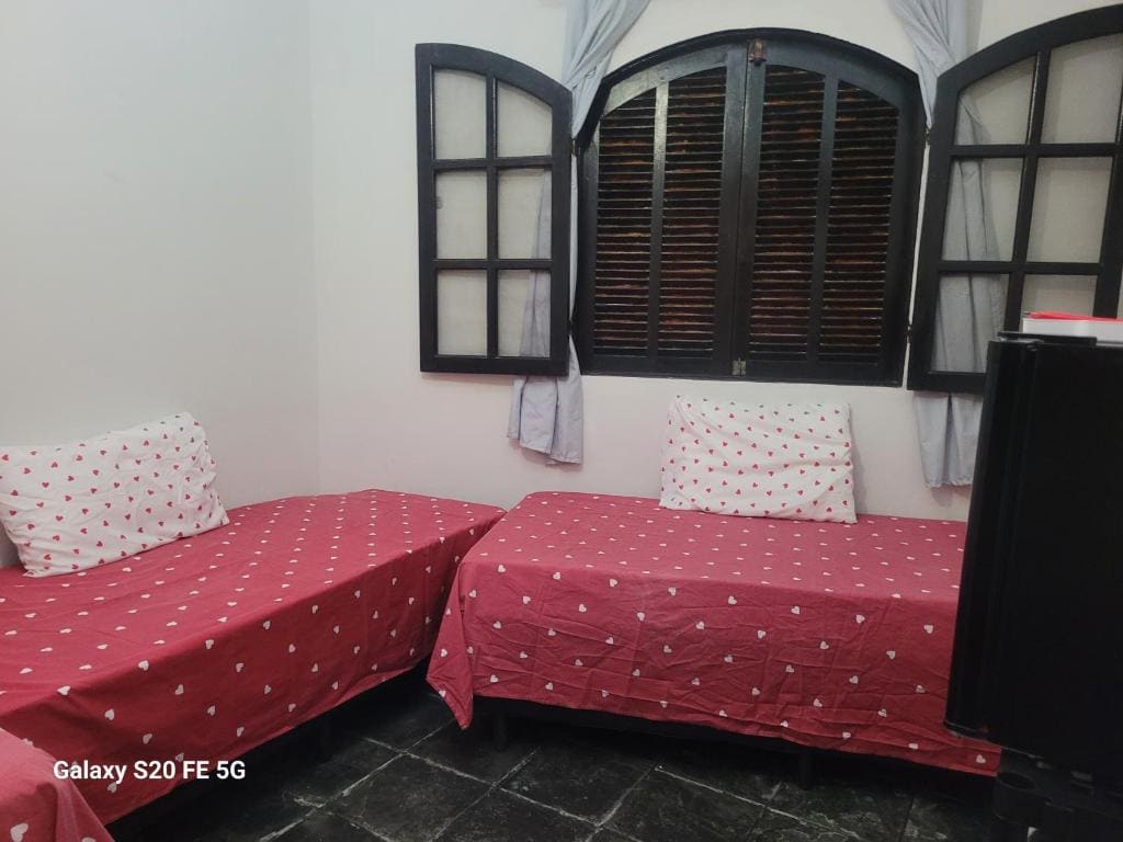Comfort Quadruple Room room - Image 3