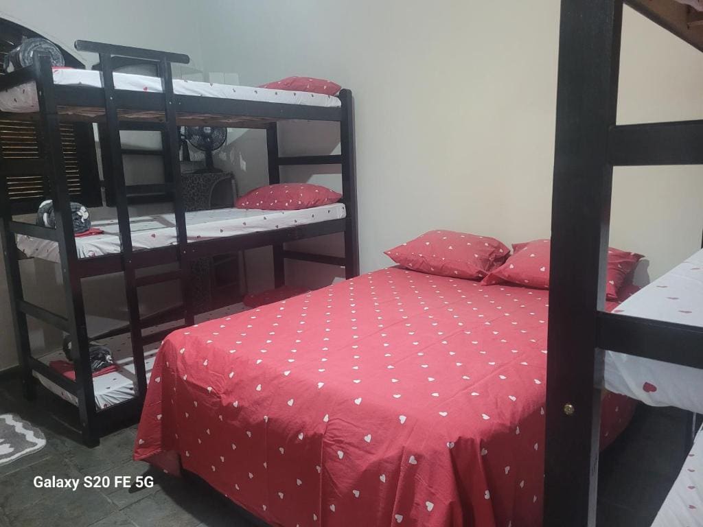Deluxe Family Room room - Image 1