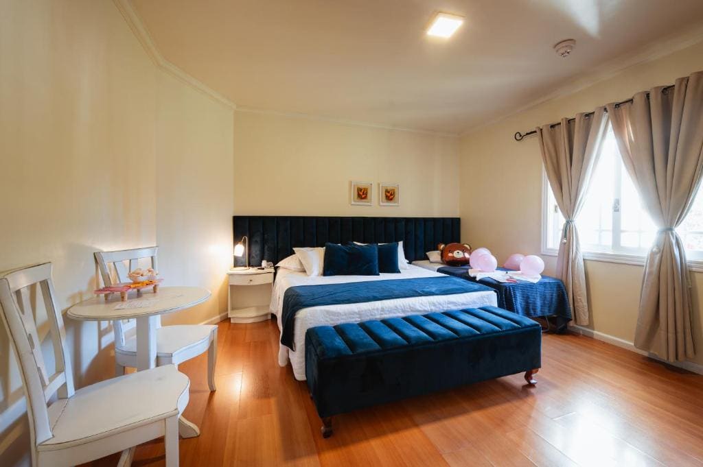 Apartment with Garden View room - Image 1