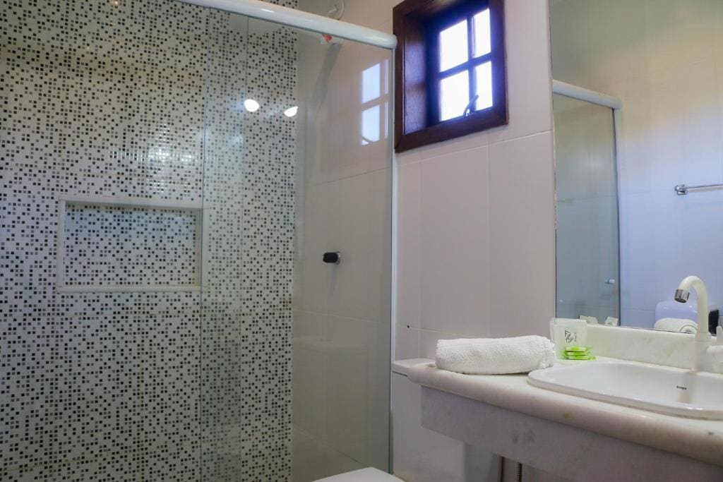 Standard Triple Room room - Image 3