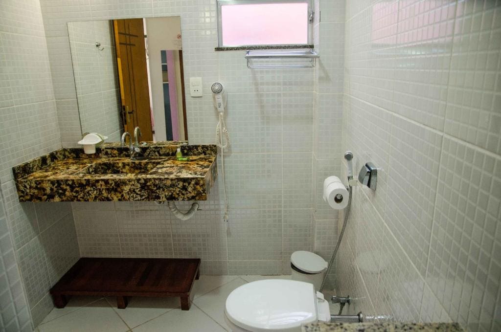 Standard Twin Room room - Image 3